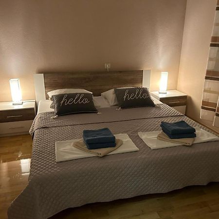 Apartmani Deni Crikvenica Ngoại thất bức ảnh